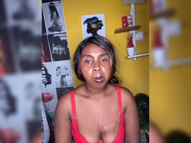 JENYLA live cam on BongaCams