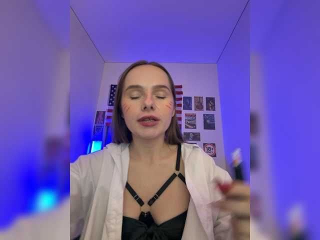 Kali-Kiss live cam on BongaCams