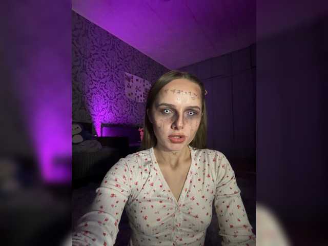 Crazy_aria live cam on BongaCams