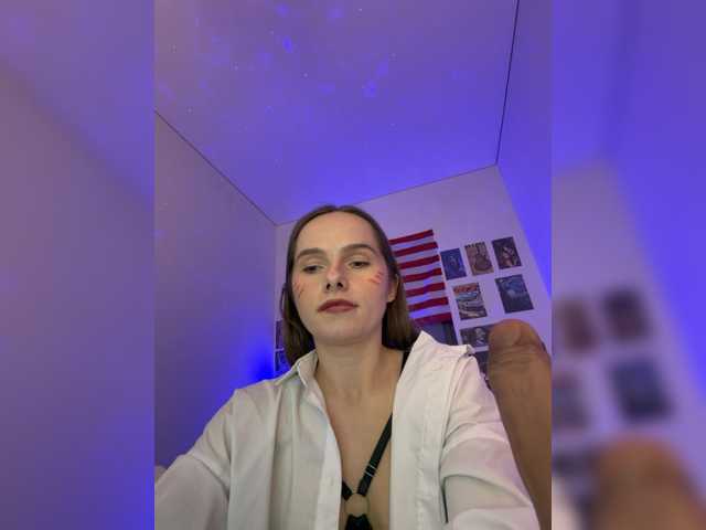 Kali-Kiss live cam on BongaCams