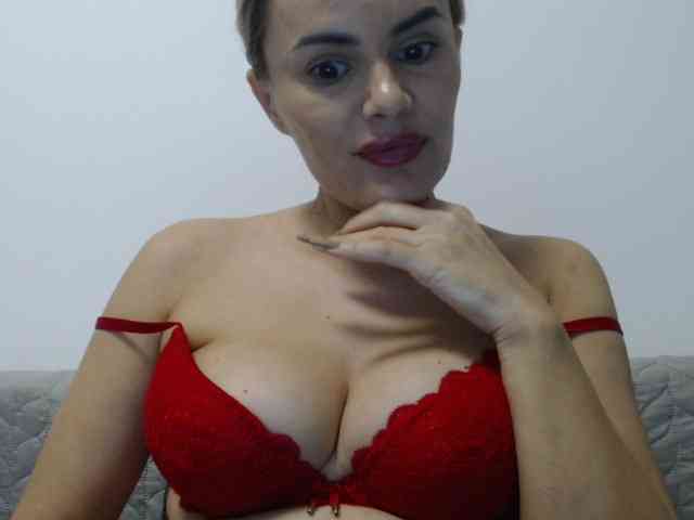 Modelo: FoxyIrina