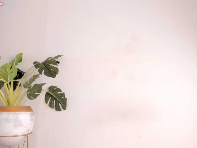 Raquelrose live cam preview