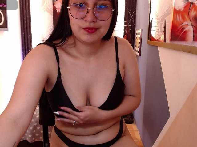 dollw-sohofiahx live cam on BongaCams