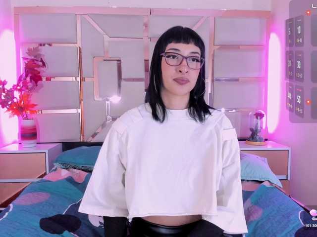ayla-bellamy live cam on BongaCams
