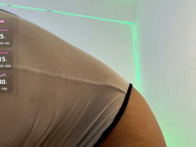 Erika-moore live cam on BongaCams
