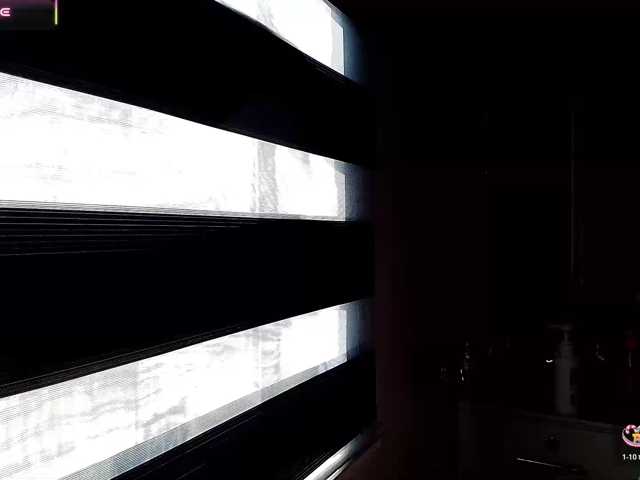 emily-86 live cam preview