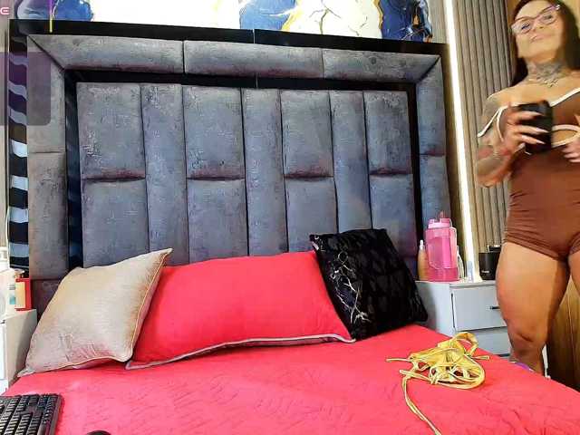 emily-86 live cam on BongaCams