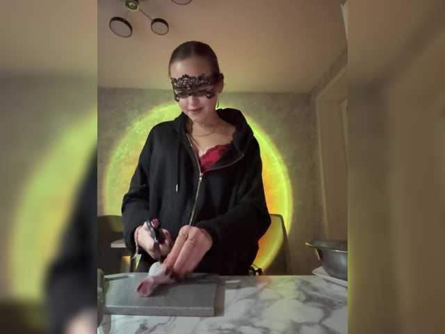 Sashasiii live cam on BongaCams