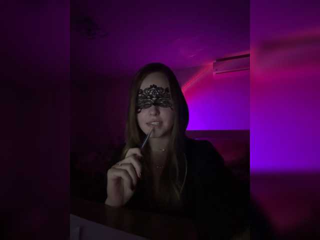 Sashasiii live cam on BongaCams