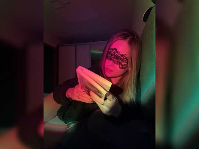 Sashasiii live cam on BongaCams