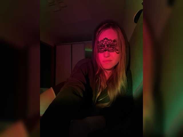 Sashasiii live cam on BongaCams
