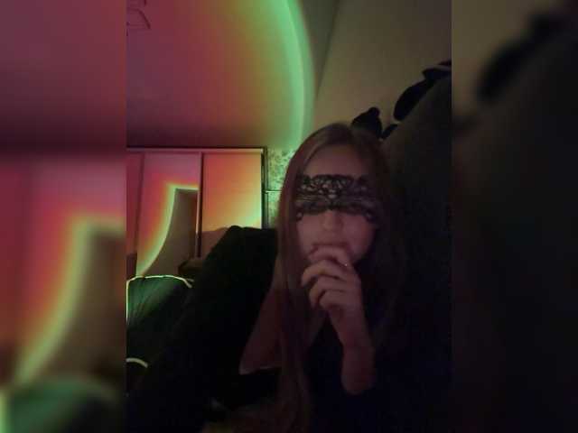 Sashasiii live cam on BongaCams