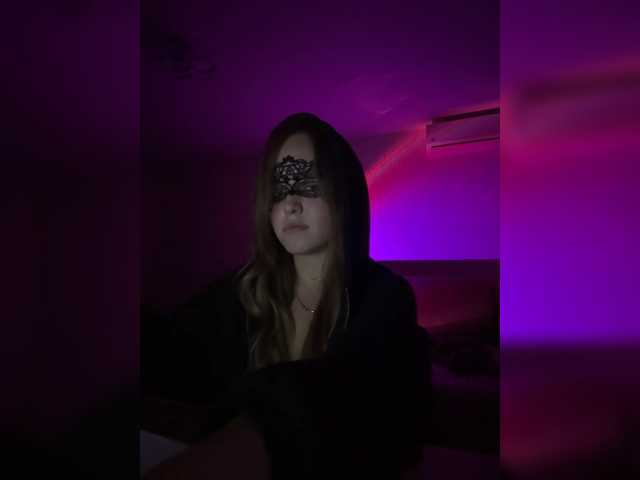 Sashasiii live cam on BongaCams