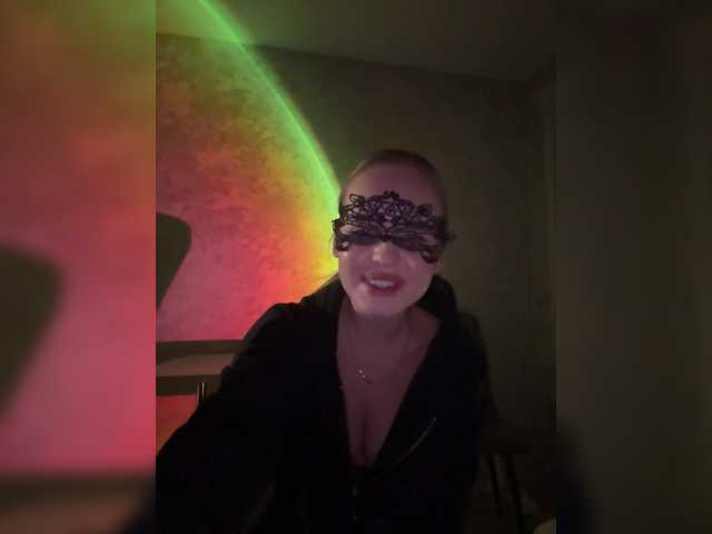 Sashasiii live cam on BongaCams