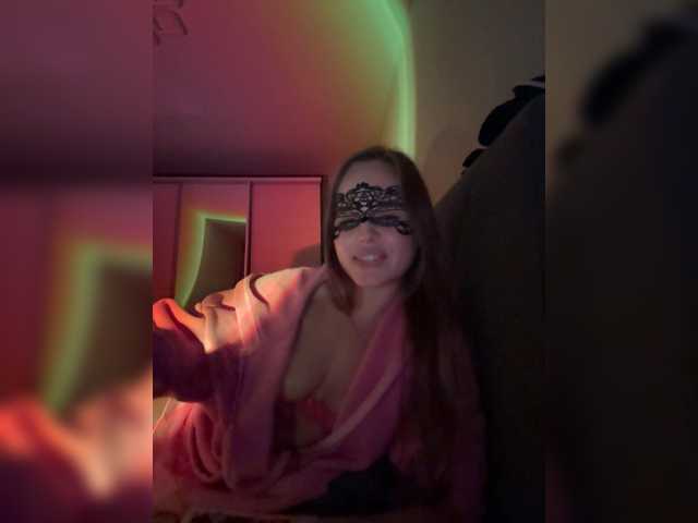 Sashasiii live cam on BongaCams