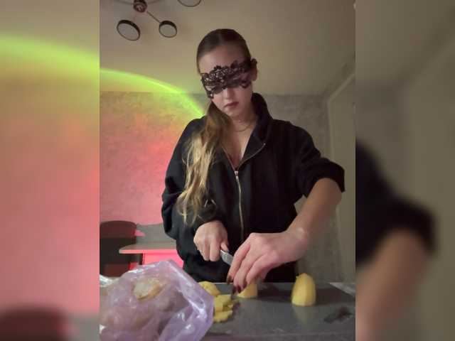 Sashasiii live cam on BongaCams