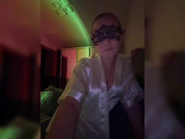 Sashasiii live cam on BongaCams