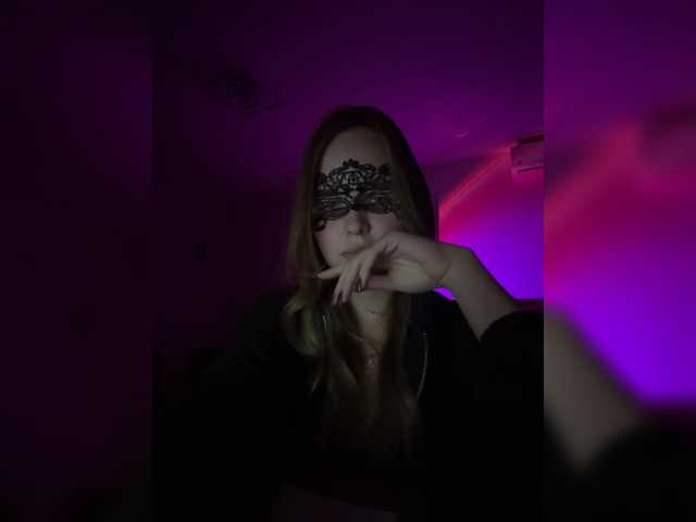 Sashasiii live cam on BongaCams