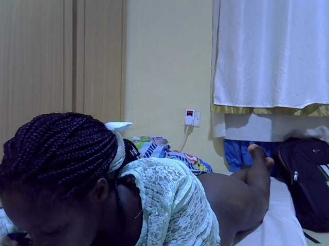 lovely-maya1 live cam on BongaCams