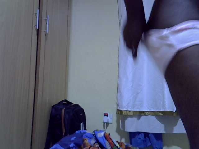 lovely-maya1 live cam on BongaCams
