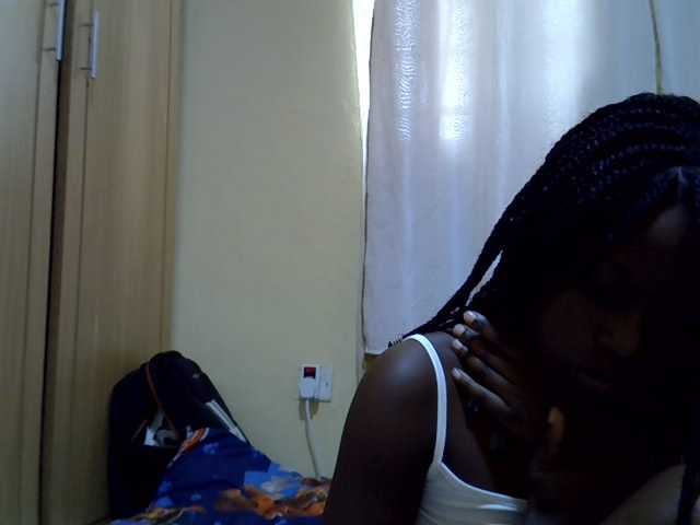lovely-maya1 live cam on BongaCams