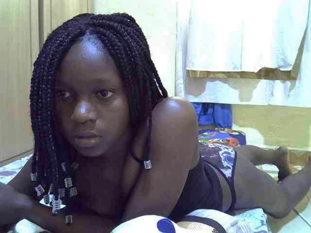 lovely-maya1 webcam