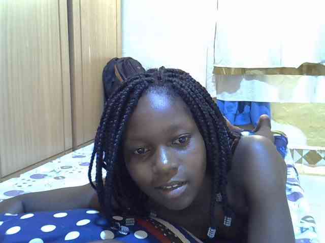 lovely-maya1 webcam