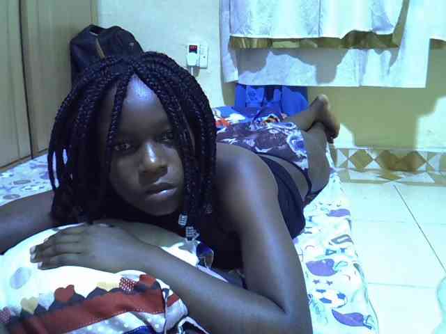 lovely-maya1 webcam