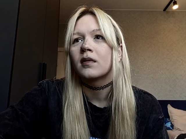 EnedinaLorenzano live cam on BongaCams