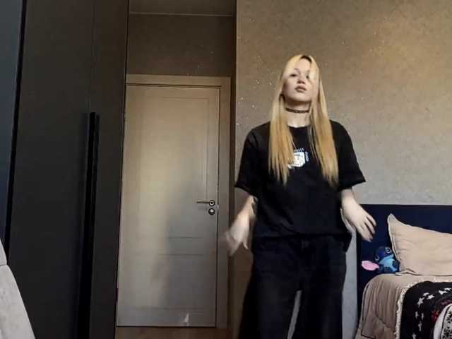 EnedinaLorenzano live cam on BongaCams