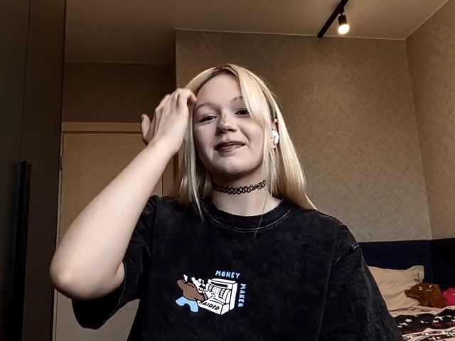 EnedinaLorenzano live cam on BongaCams