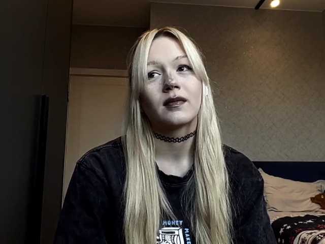 EnedinaLorenzano live cam on BongaCams