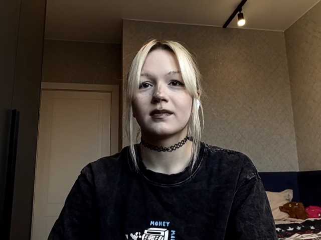 EnedinaLorenzano live cam on BongaCams