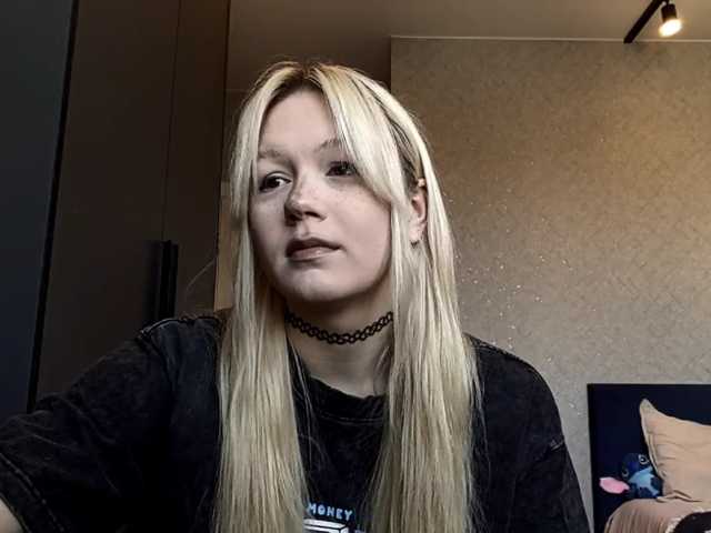 EnedinaLorenzano live cam on BongaCams