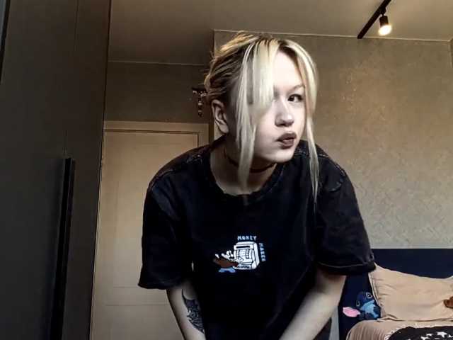 EnedinaLorenzano live cam on BongaCams