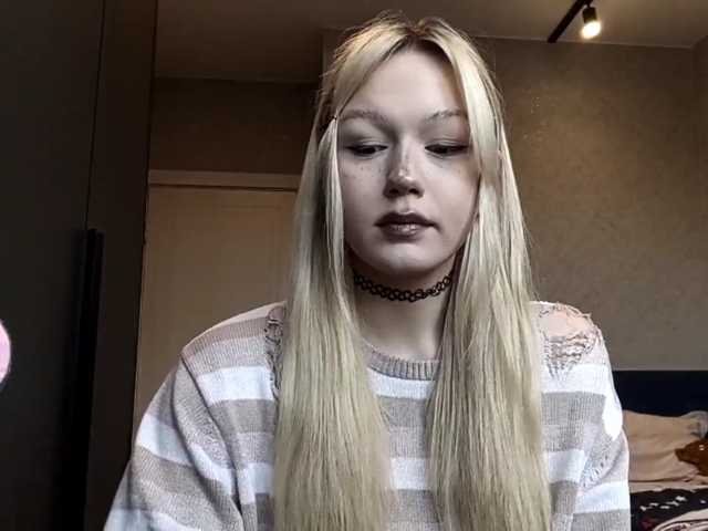 EnedinaLorenzano live cam on BongaCams