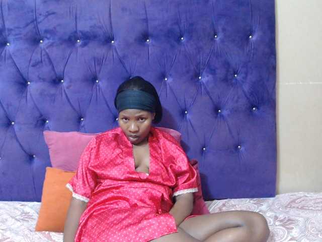 LOLLYEROTICBEE live cam