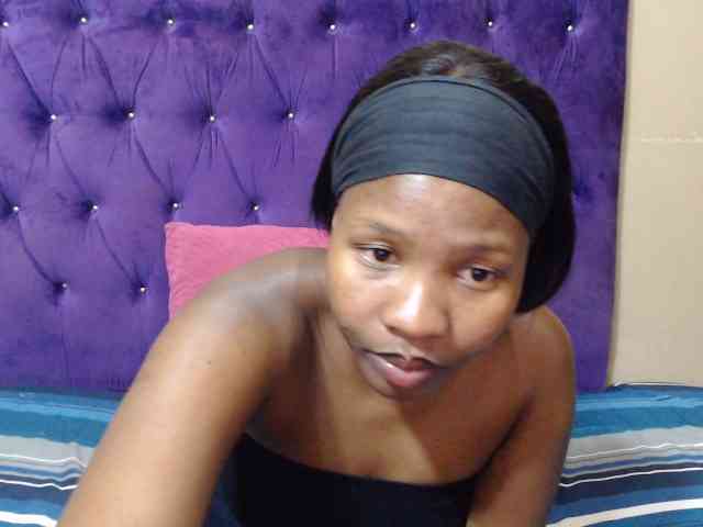 LOLLYEROTICBEE