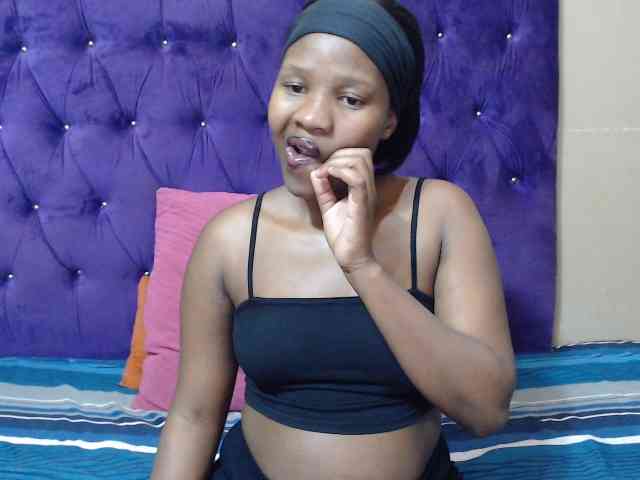 LOLLYEROTICBEE