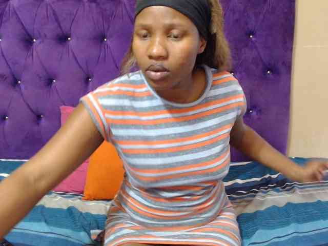 LOLLYEROTICBEE