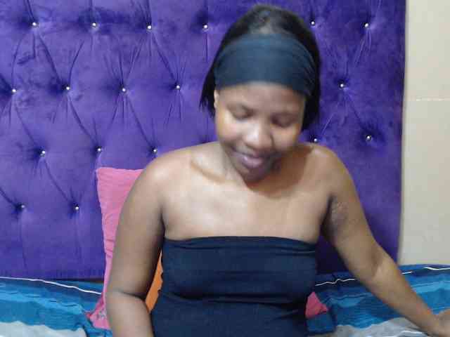 LOLLYEROTICBEE