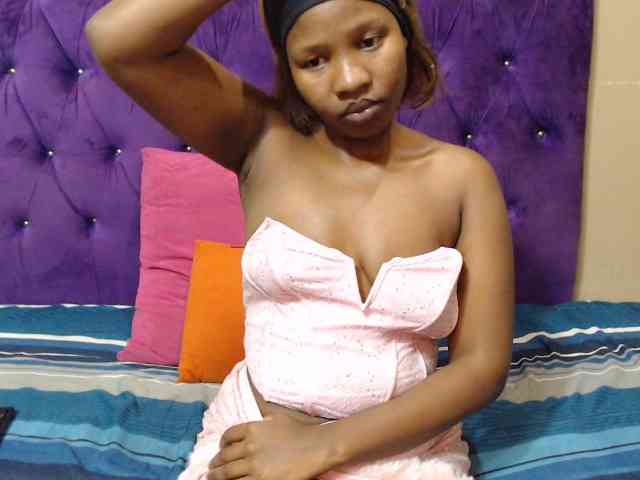LOLLYEROTICBEE
