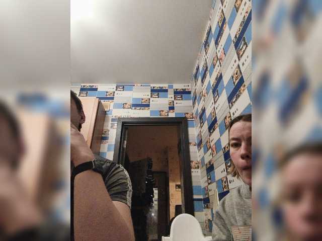 Foxonlain live cam on BongaCams