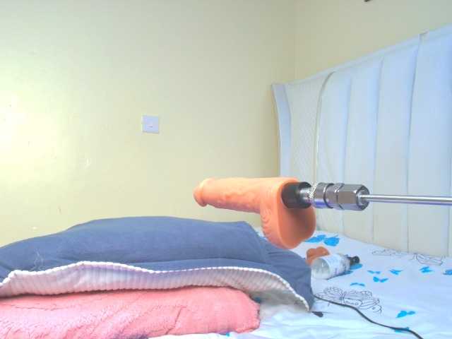 Sweetessin live cam on BongaCams