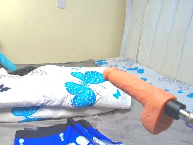 Sweetessin live cam on BongaCams