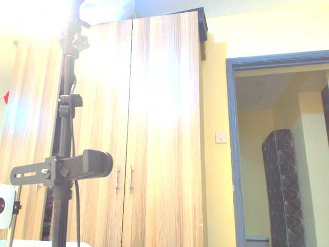 Sweetessin live cam on BongaCams