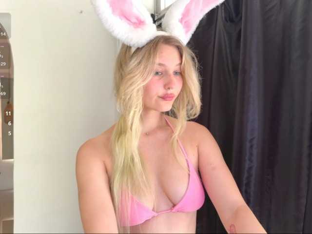 SweetSmuzi live cam on BongaCams