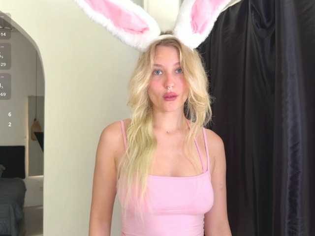 SweetSmuzi live cam on BongaCams
