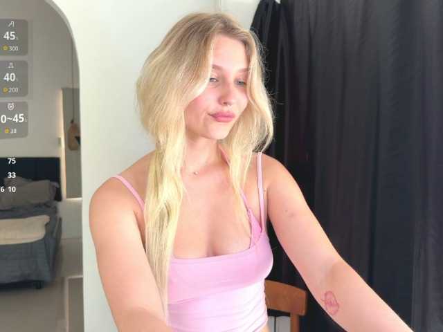 SweetSmuzi live cam on BongaCams