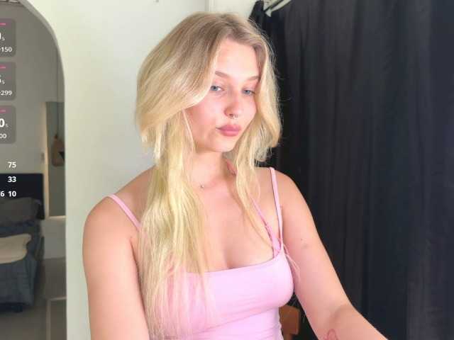 SweetSmuzi live cam on BongaCams